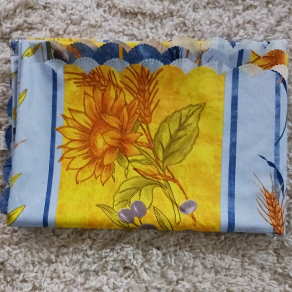 Table Cloth Scarf Panel 68 X 52" Scalloped Edge Sunflower Wheat Olives - Picture 2 of 4